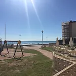 Cozy In A Beachfront Complex * Mareny Blau