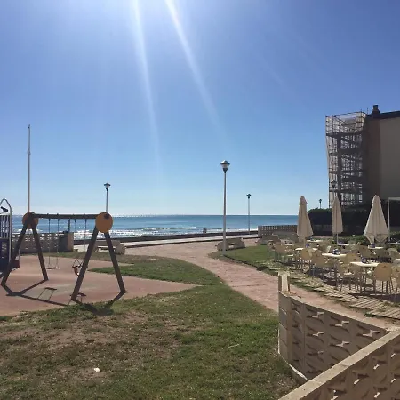 Cozy In A Beachfront Complex * Mareny Blau